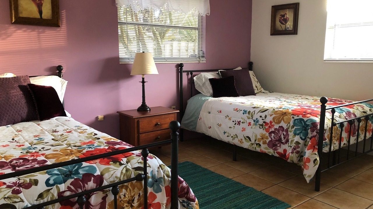 Photo of Bedroom in Gulf Gate Estates