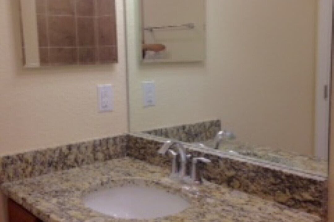 Photo of Bathroom in River Hall
