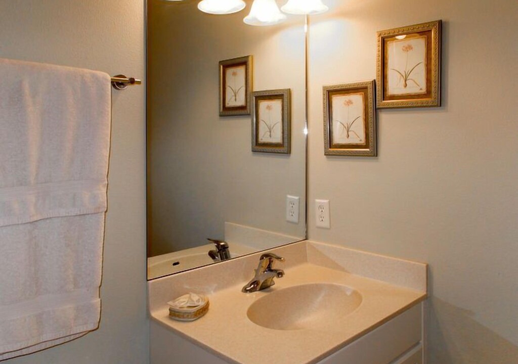 Photo of Bathroom in Holmes Beach
