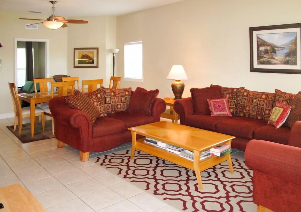 Photo of Livingroom in Holmes Beach