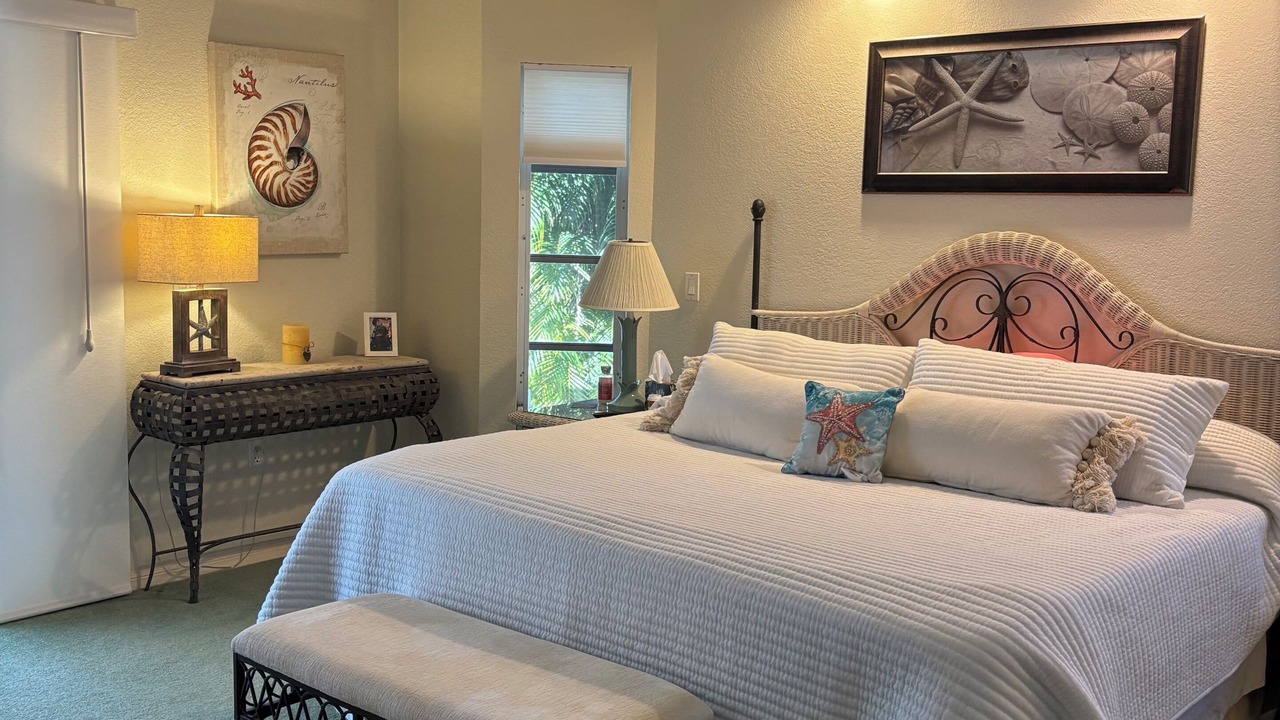 Photo of Bedroom in Burnt Store Isles