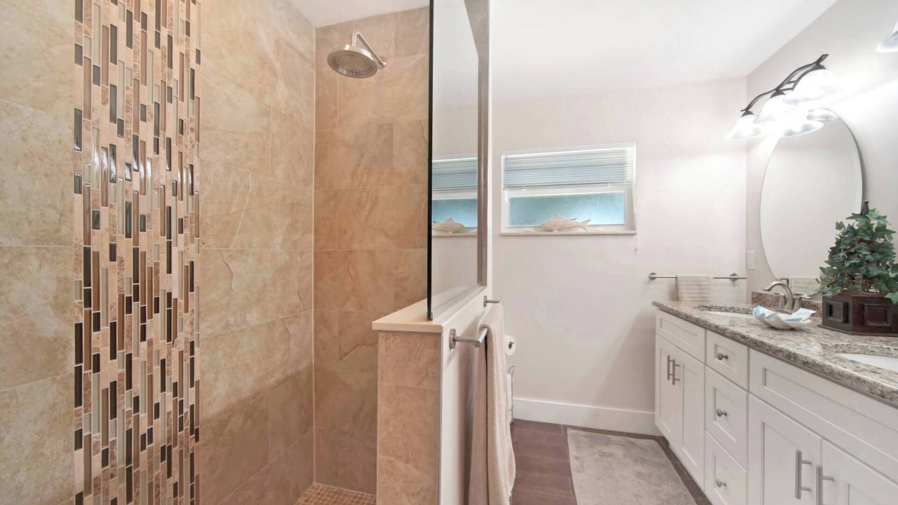 Photo of Bathroom in Yacht Club