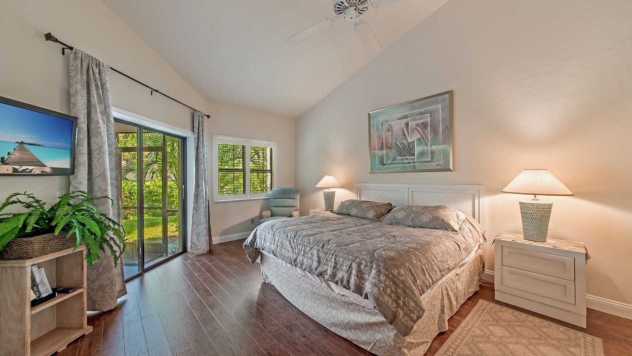 Photo of Bedroom in Burning Tree