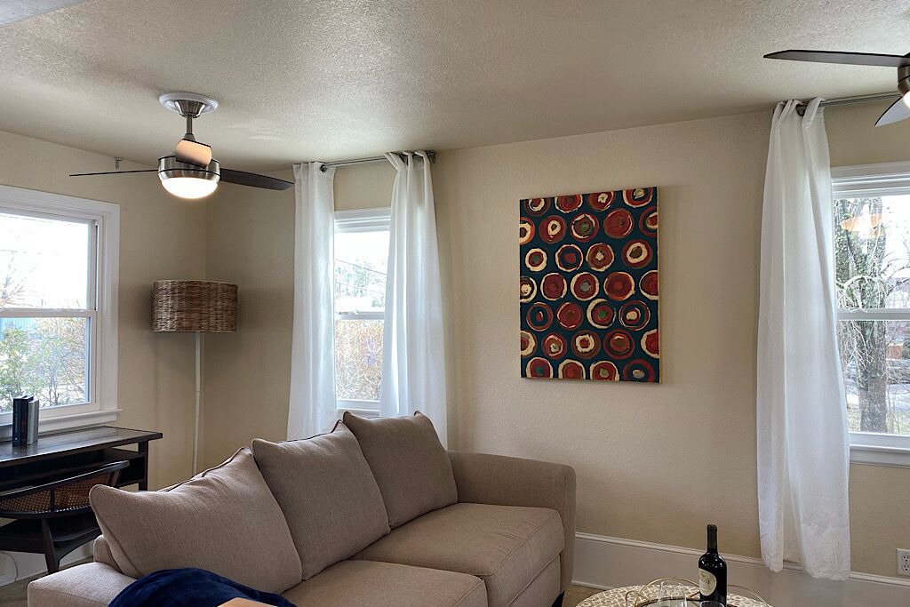 Photo of Livingroom in Hyman Heights Historic District