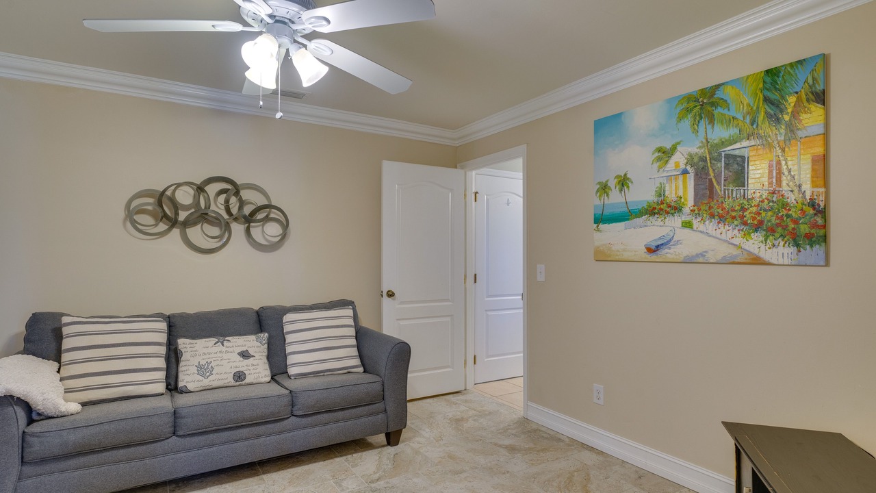 Photo of Livingroom in Mariner