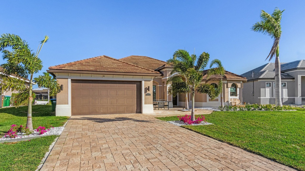 Photo of Outdoor in Pelican
