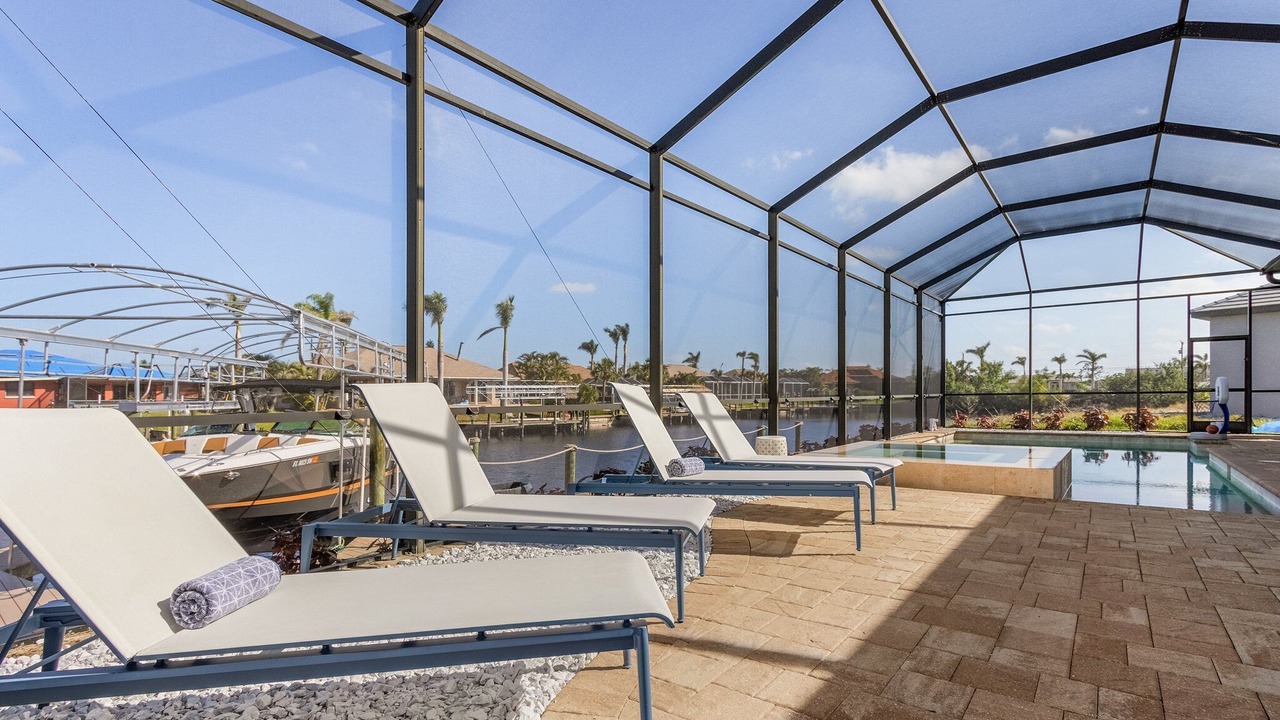 Photo of Outdoor in Pelican