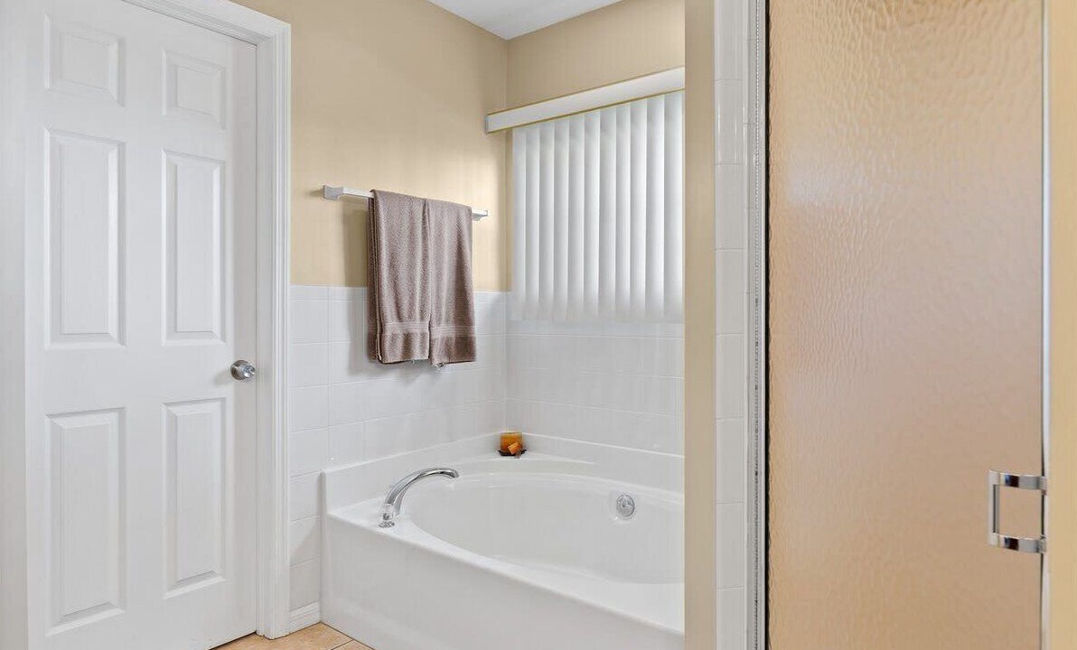 Photo of Bathroom in Trafalgar