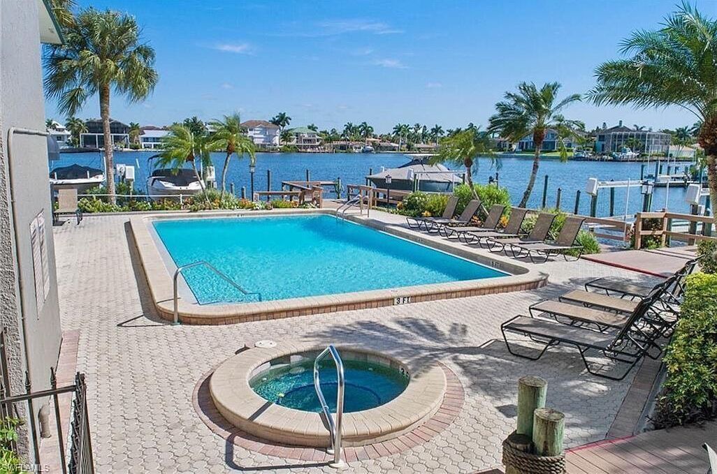 Photo of Outdoor in Vanderbilt Beach