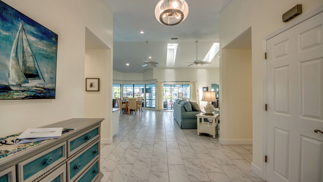 Photo of Livingroom in Caloosahatchee