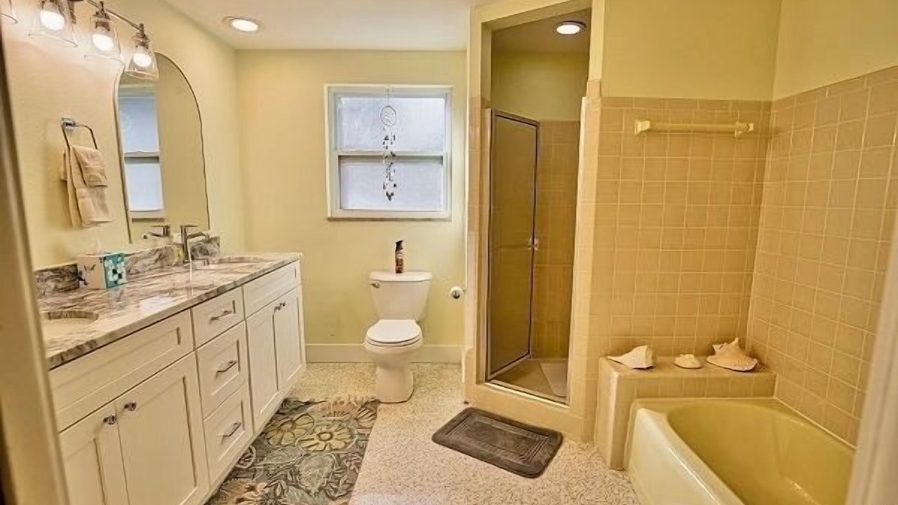 Photo of Bathroom in Englewood
