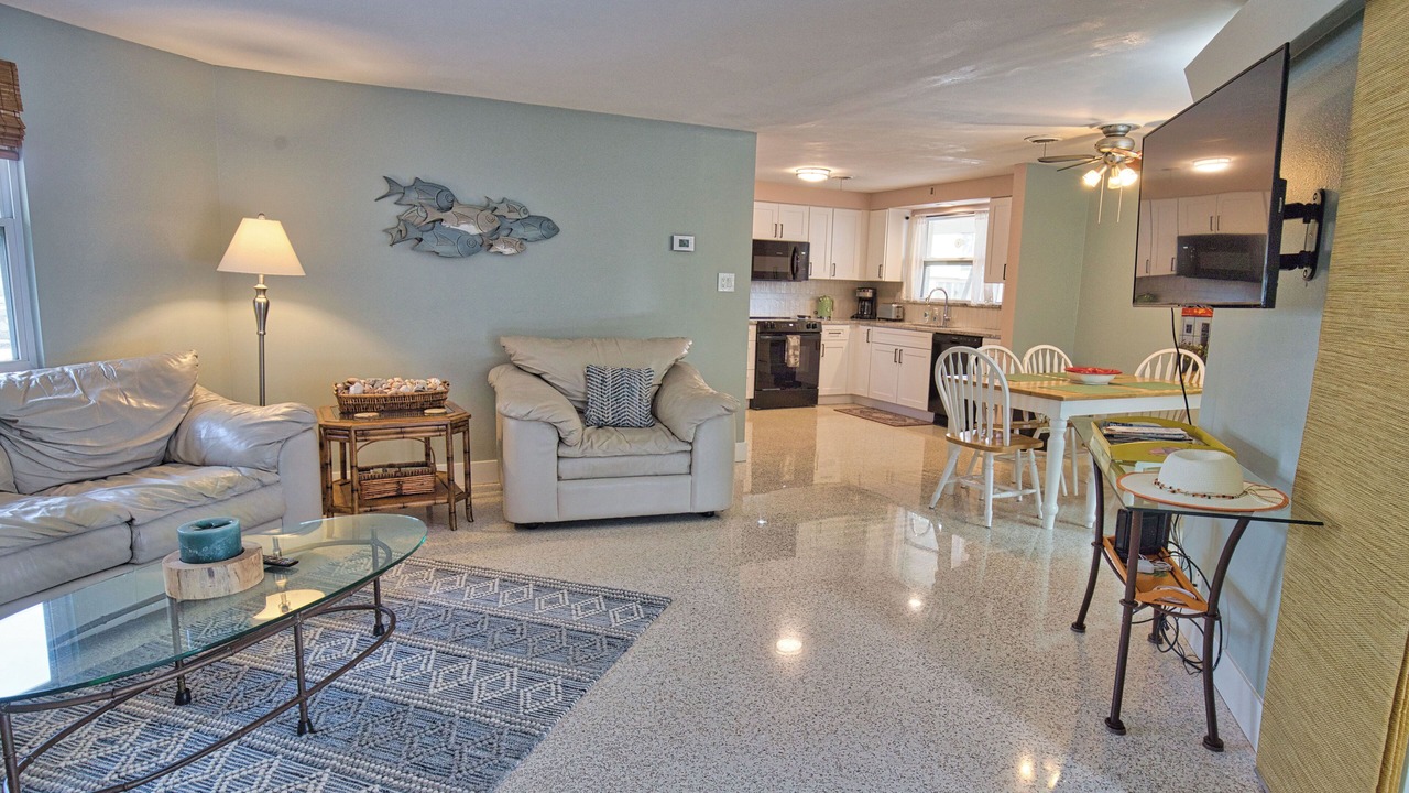Photo of Livingroom in Englewood
