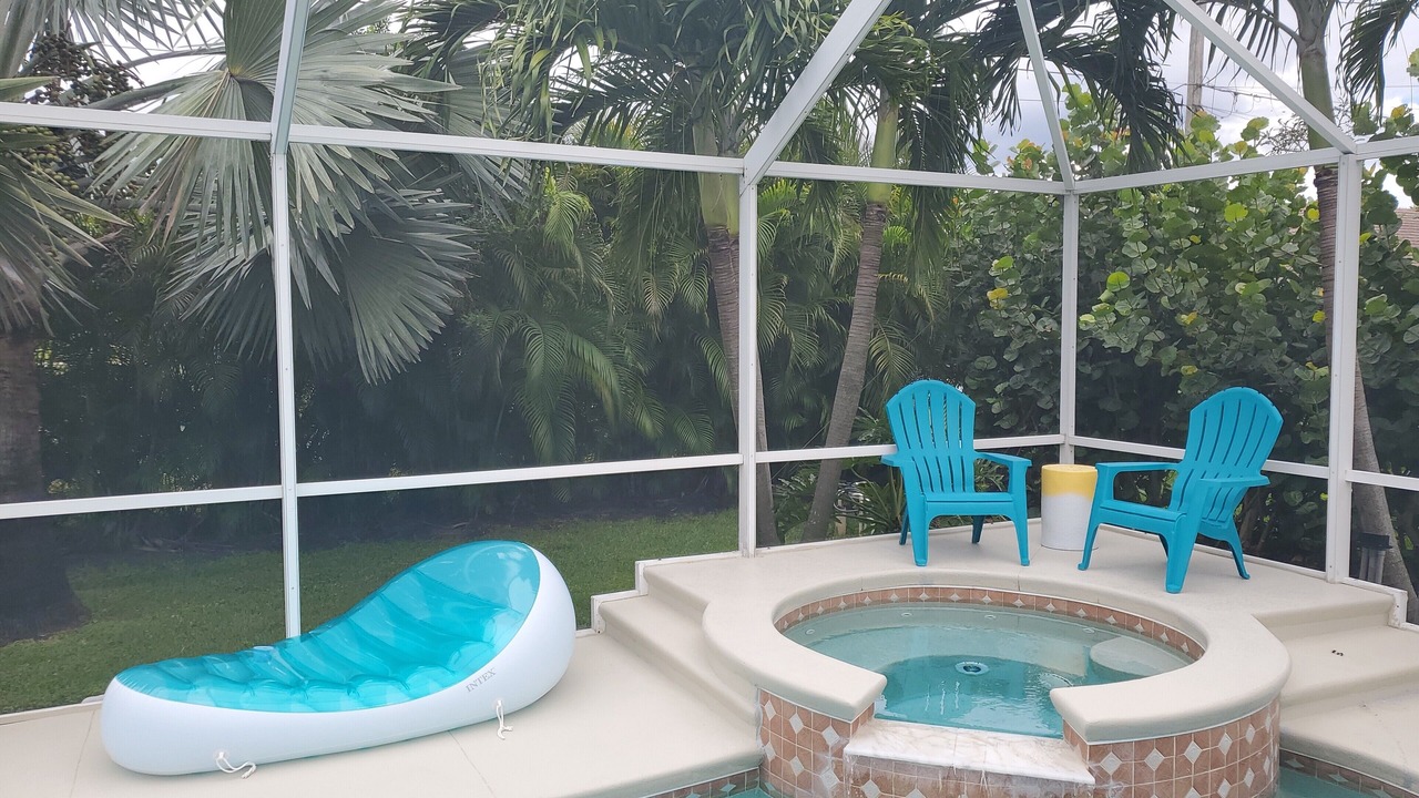 Photo of Outdoor in Pelican