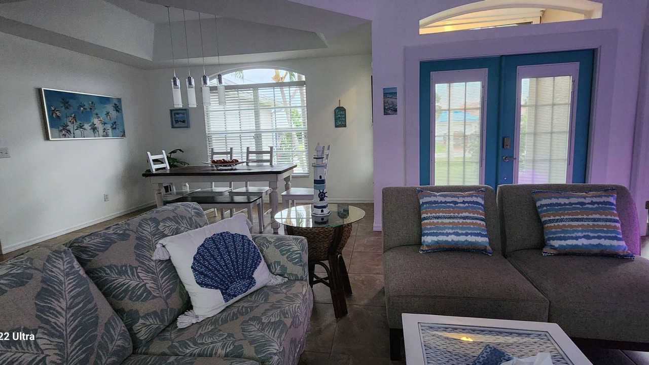 Photo of Livingroom in Pelican