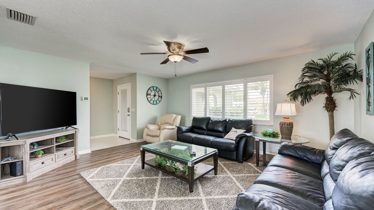 Photo of Livingroom in Venice Gardens
