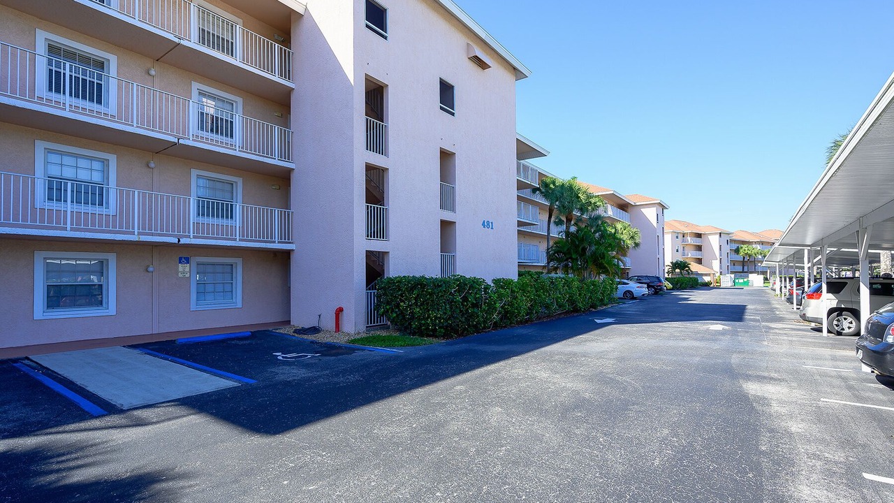 Photo of Outdoor in Central Naples