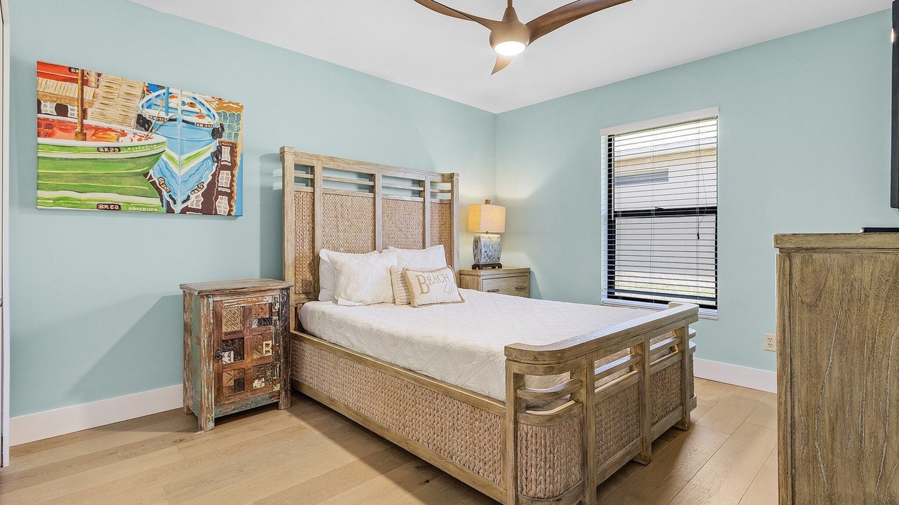 Photo of Bedroom in Eight Lakes