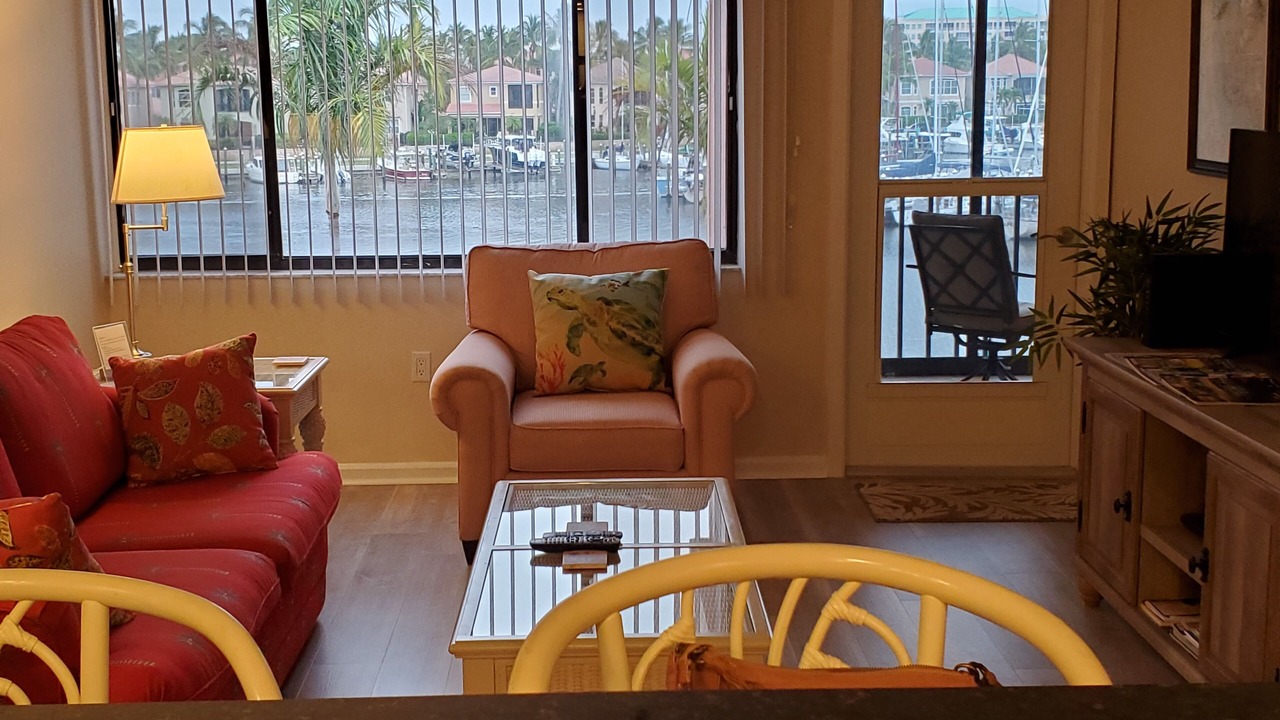 Photo of Livingroom in Burnt Store Marina