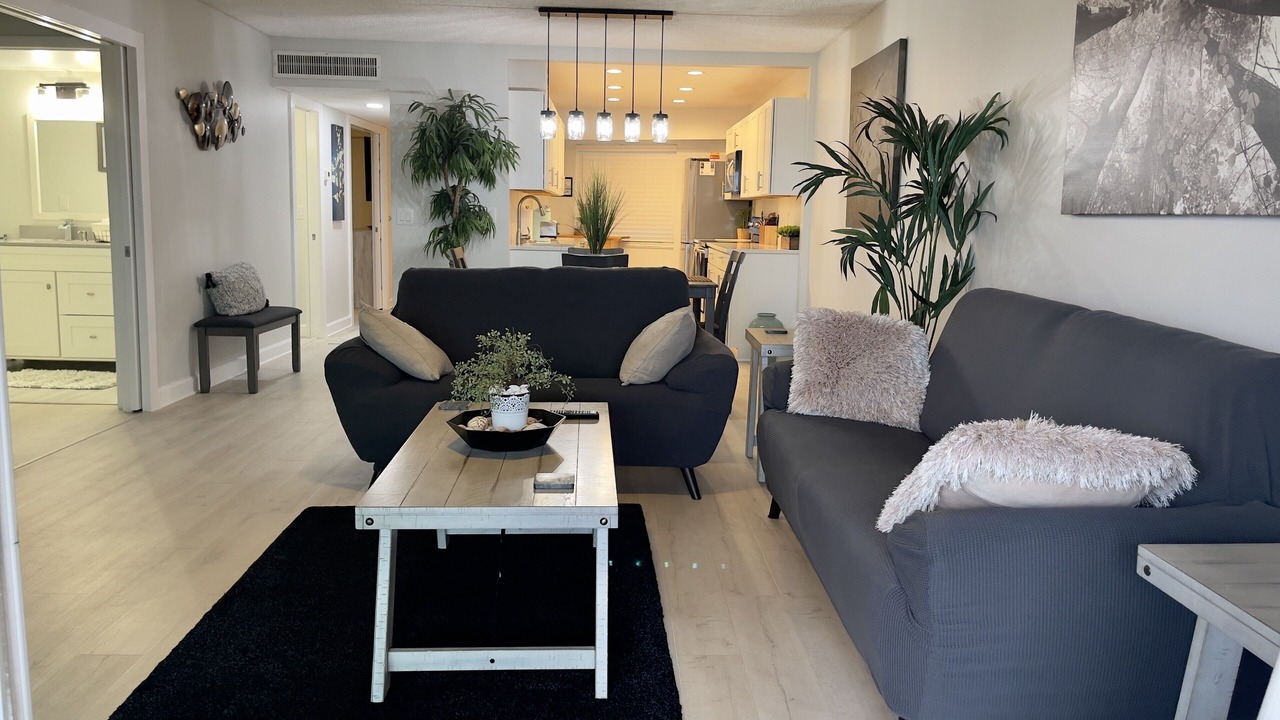 Photo of Livingroom in Belleair Beach