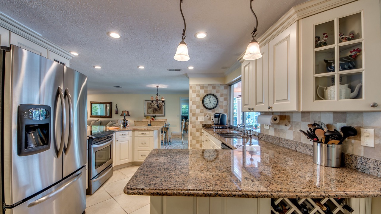 Photo of Kitchen in Yacht Club