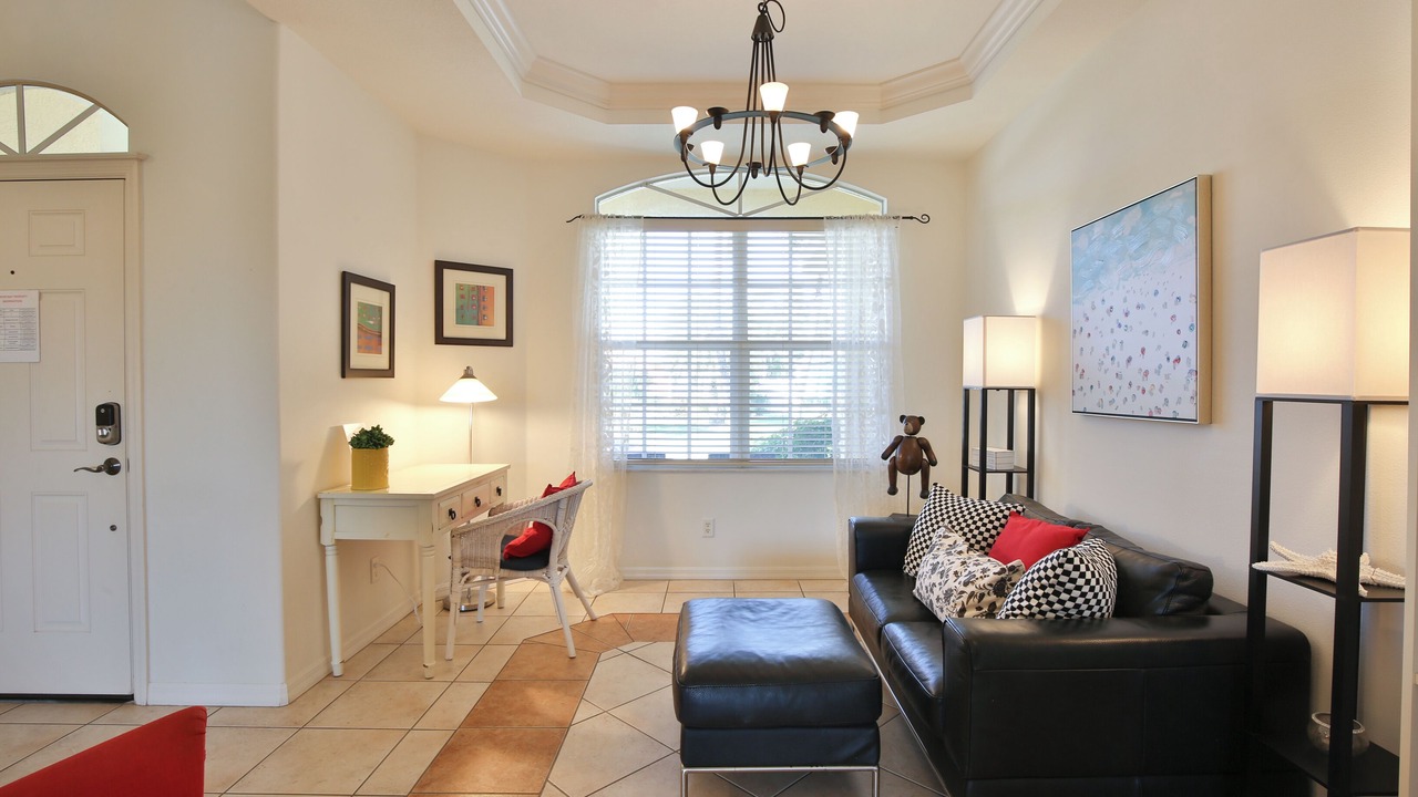Photo of Livingroom in Heron's Watch