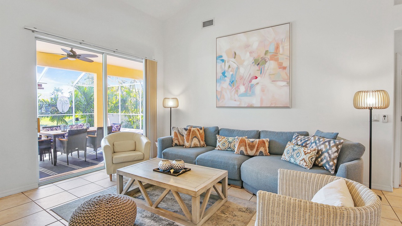 Photo of Livingroom in Heron's Watch