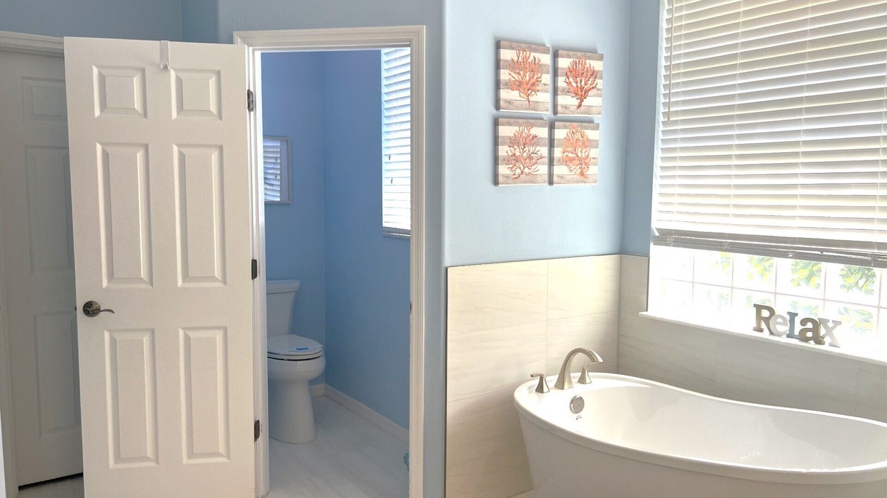 Photo of Bathroom in Heron's Watch