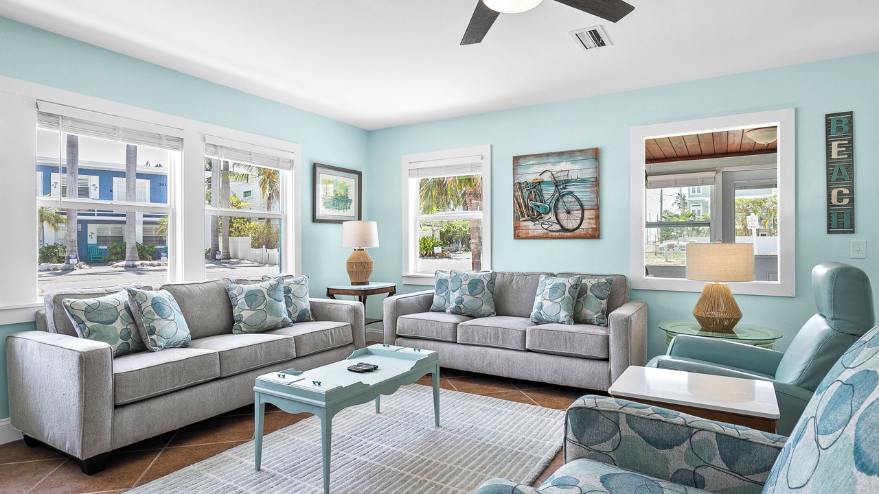 Photo of Livingroom in Bradenton Beach
