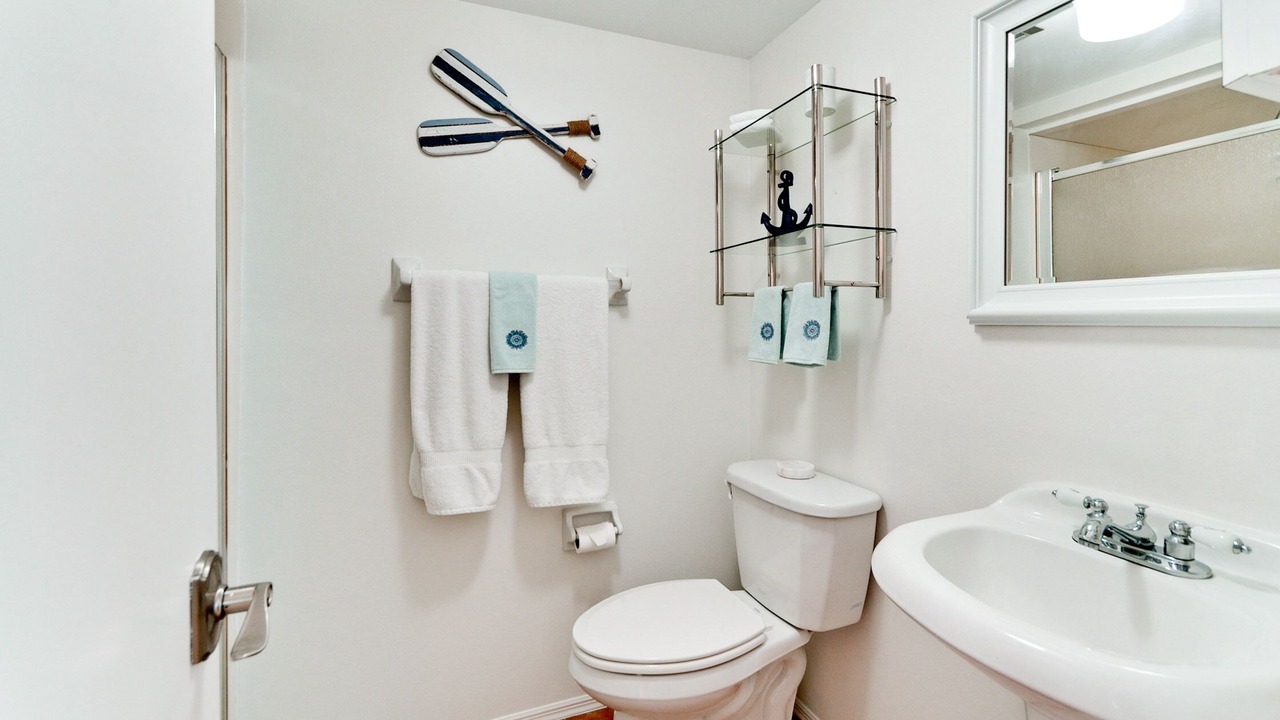 Photo of Bathroom in Holmes Beach