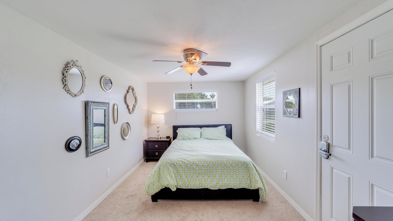 Photo of Bedroom in Naples Park