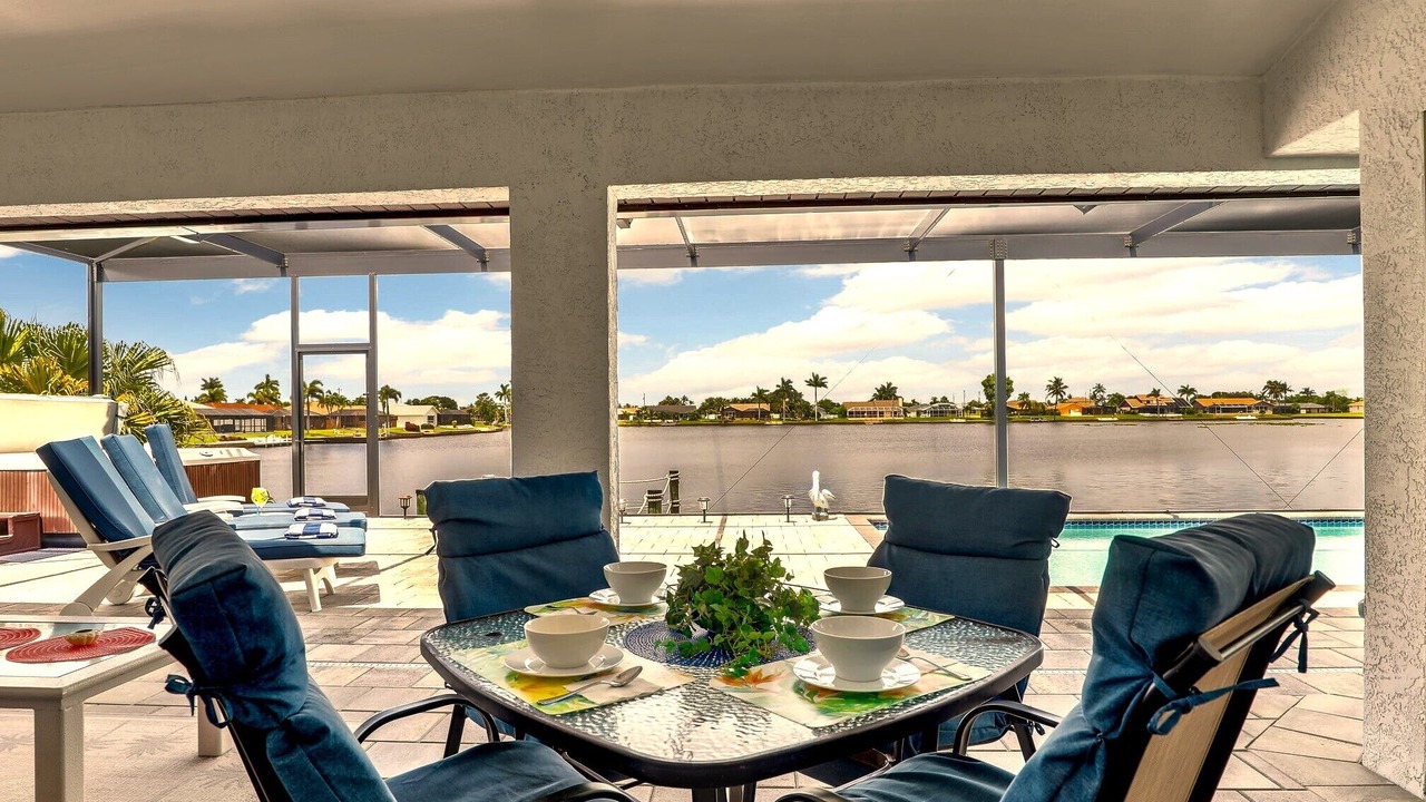 Photo of Outdoor in Pelican