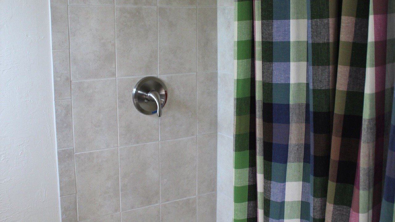 Photo of Bathroom in Caloosahatchee