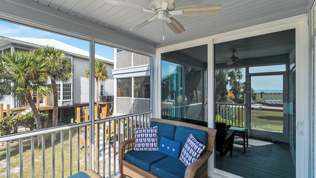 Photo of Patio Balcony in Palm Island