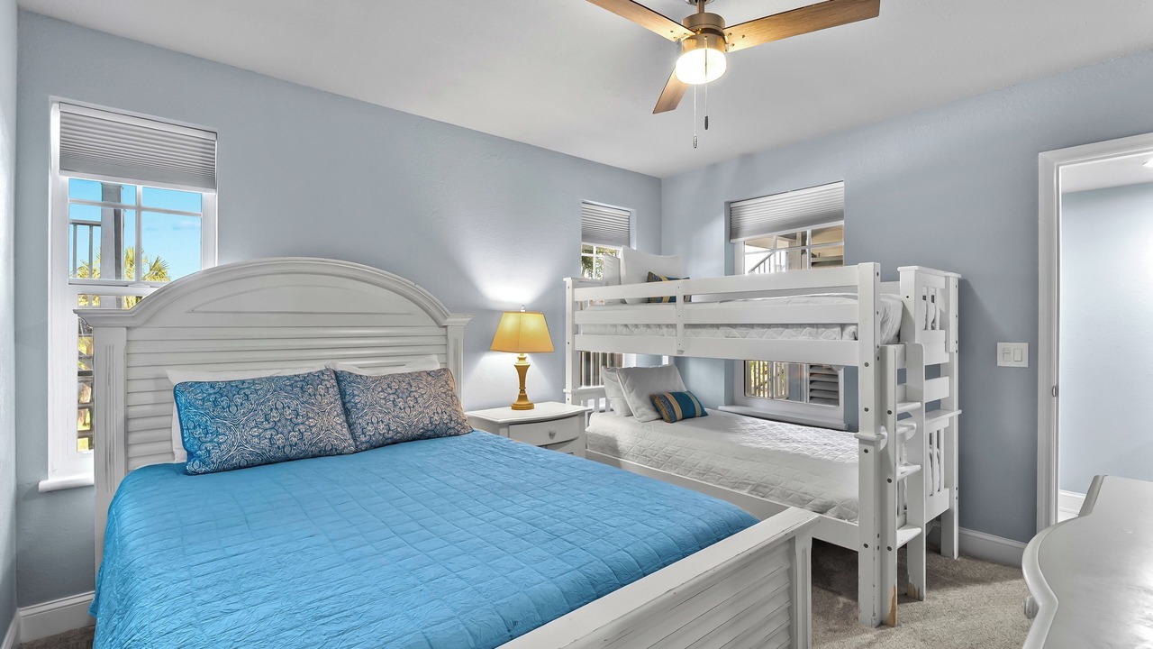 Photo of Bedroom in Palm Island
