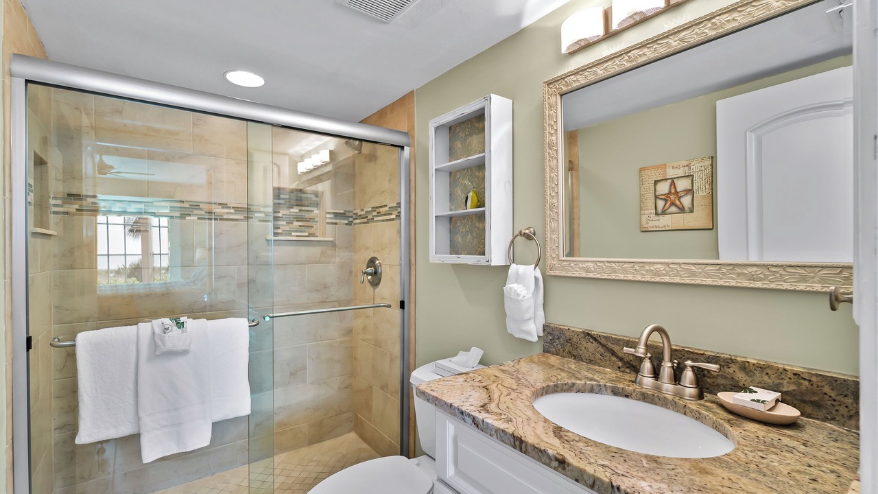 Photo of Bathroom in Palm Island