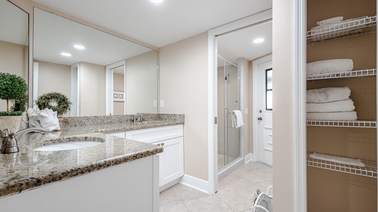 Photo of Bathroom in Pelican