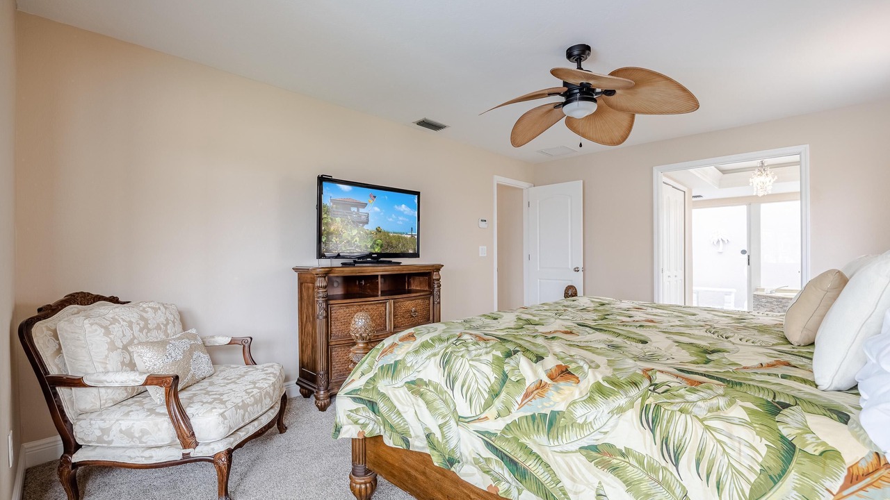 Photo of Bedroom in Pelican