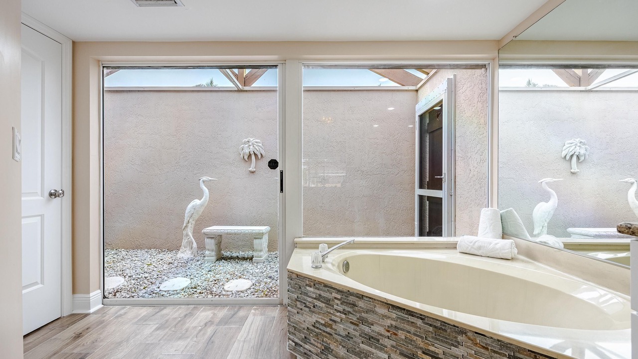 Photo of Bathroom in Pelican