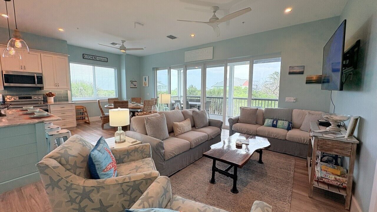 Photo of Livingroom in North Captiva