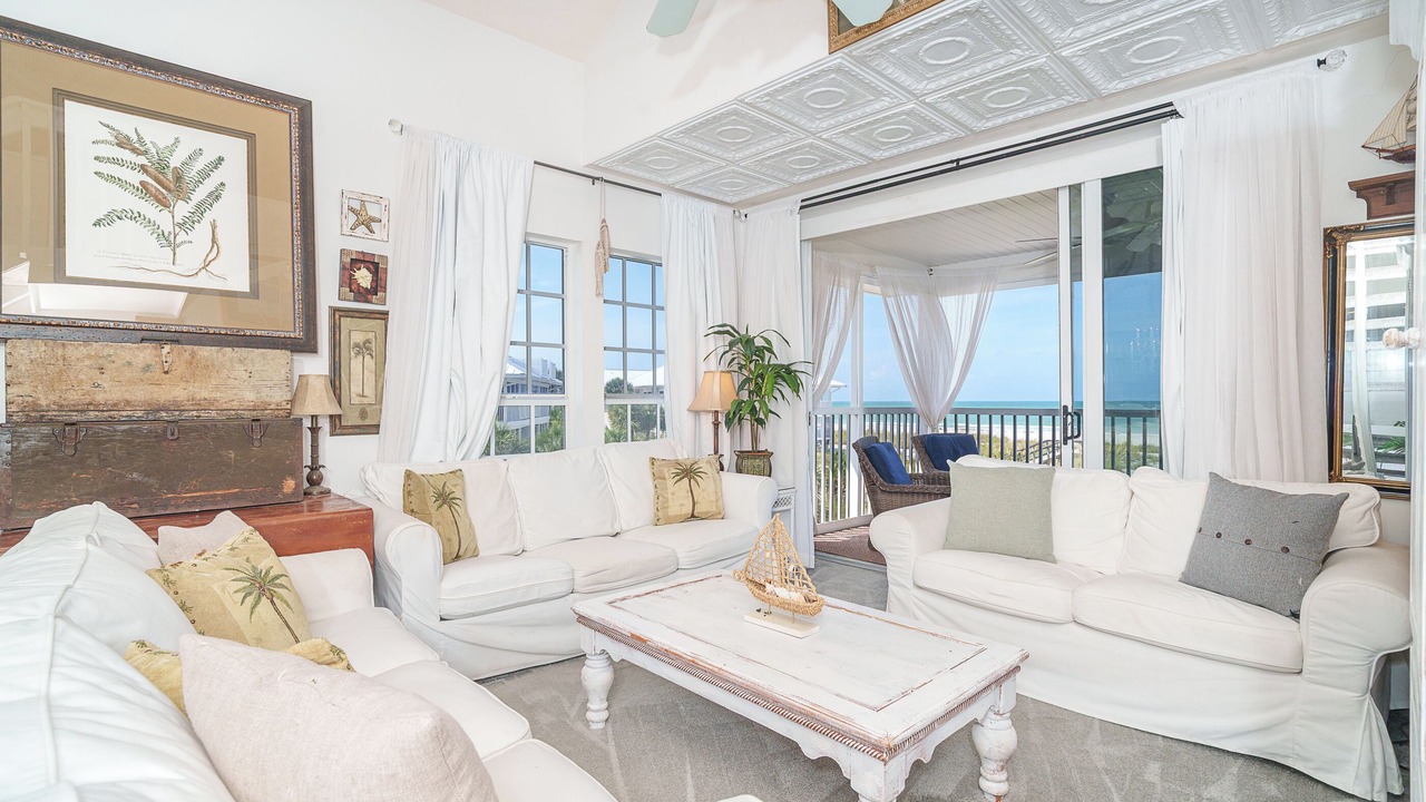 Photo of Livingroom in Palm Island