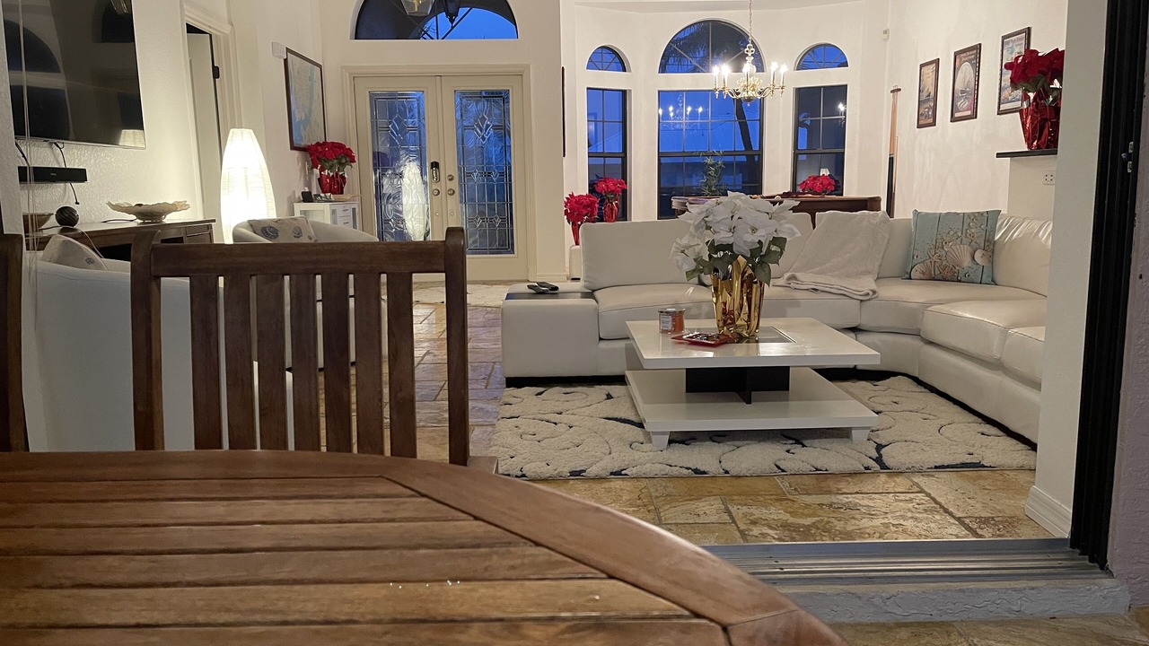 Photo of Livingroom in Pelican