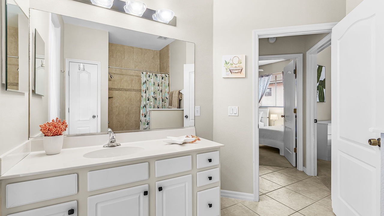 Photo of Bathroom in Cape Coral