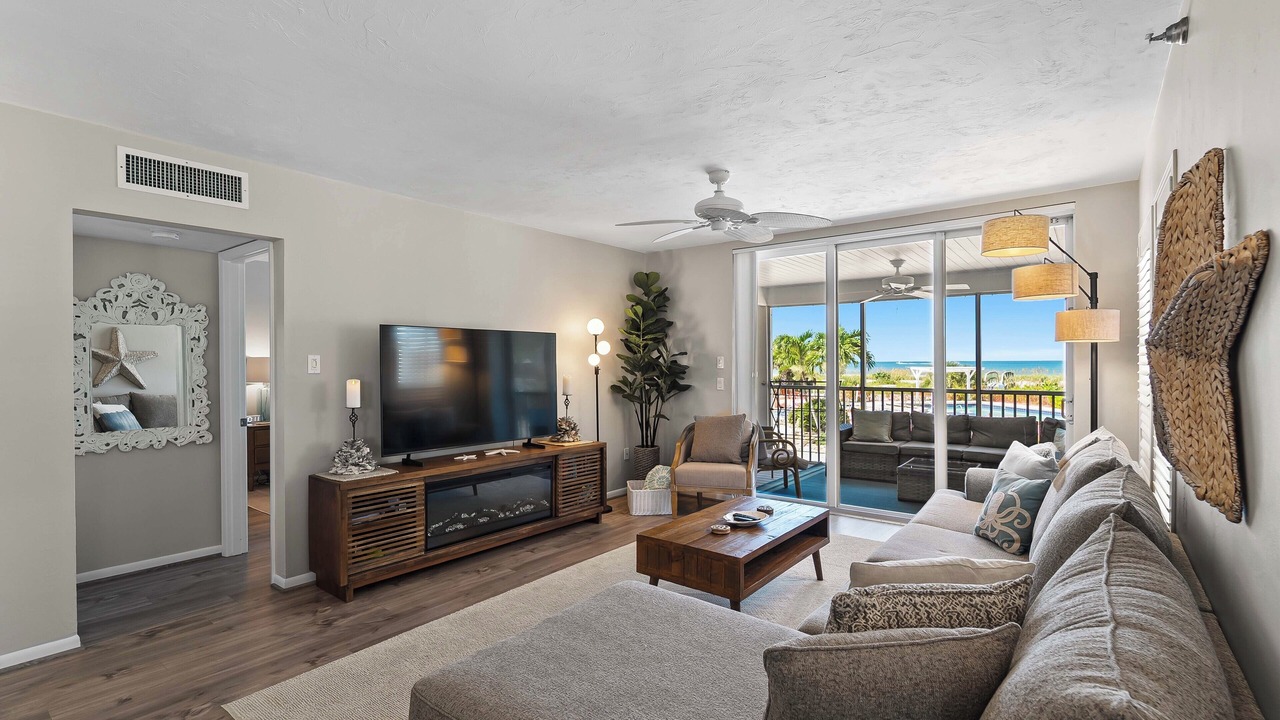 Photo of Livingroom in Palm Island