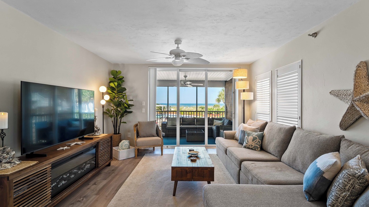 Photo of Livingroom in Palm Island