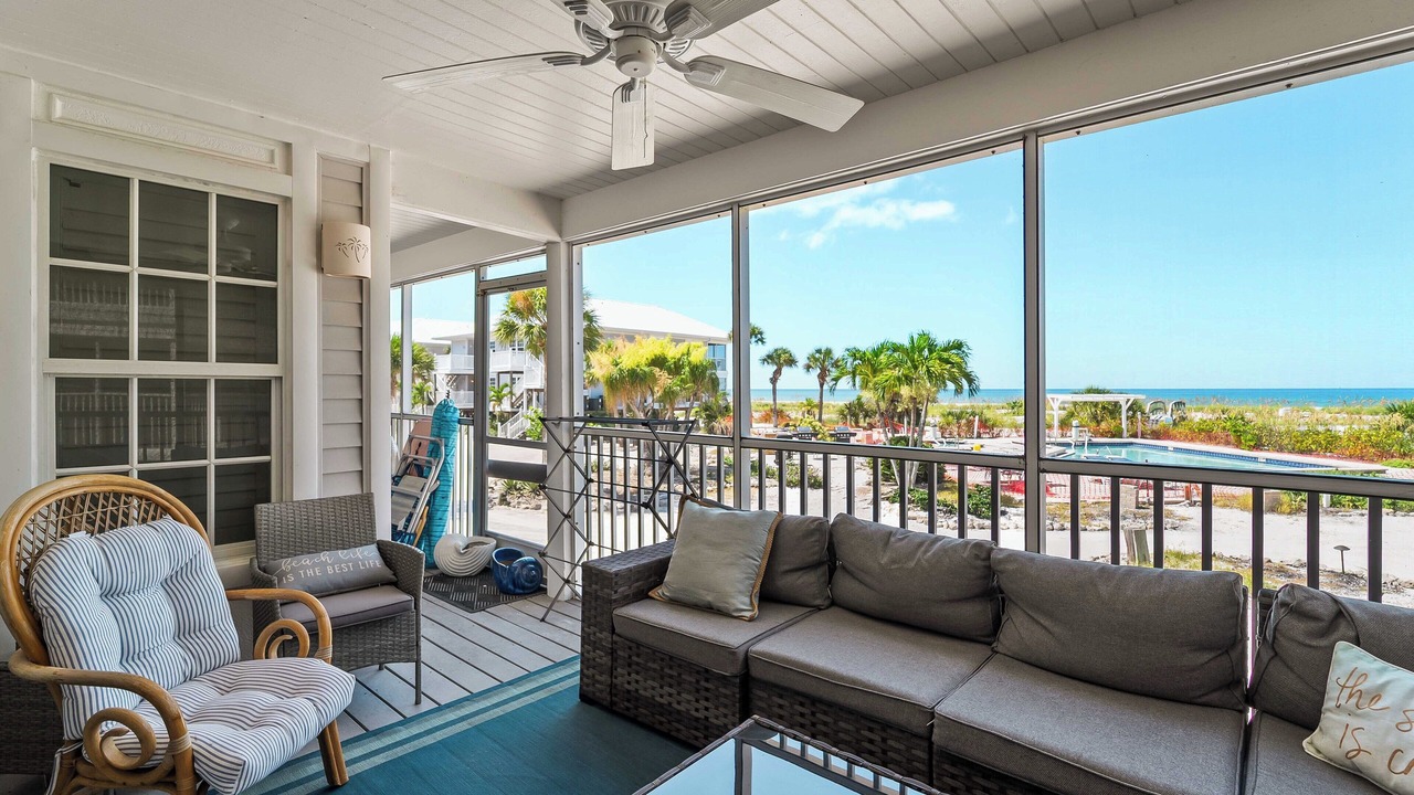 Photo of Livingroom in Palm Island