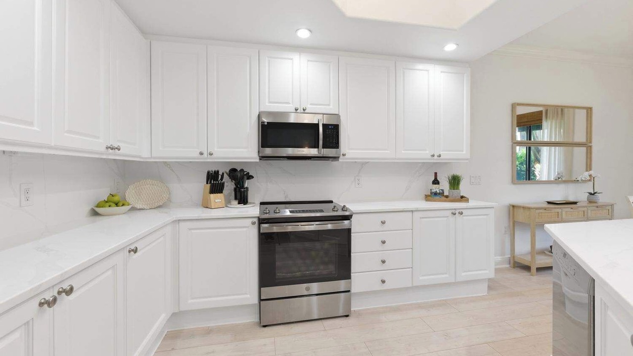 Photo of Kitchen in Royal Harbor