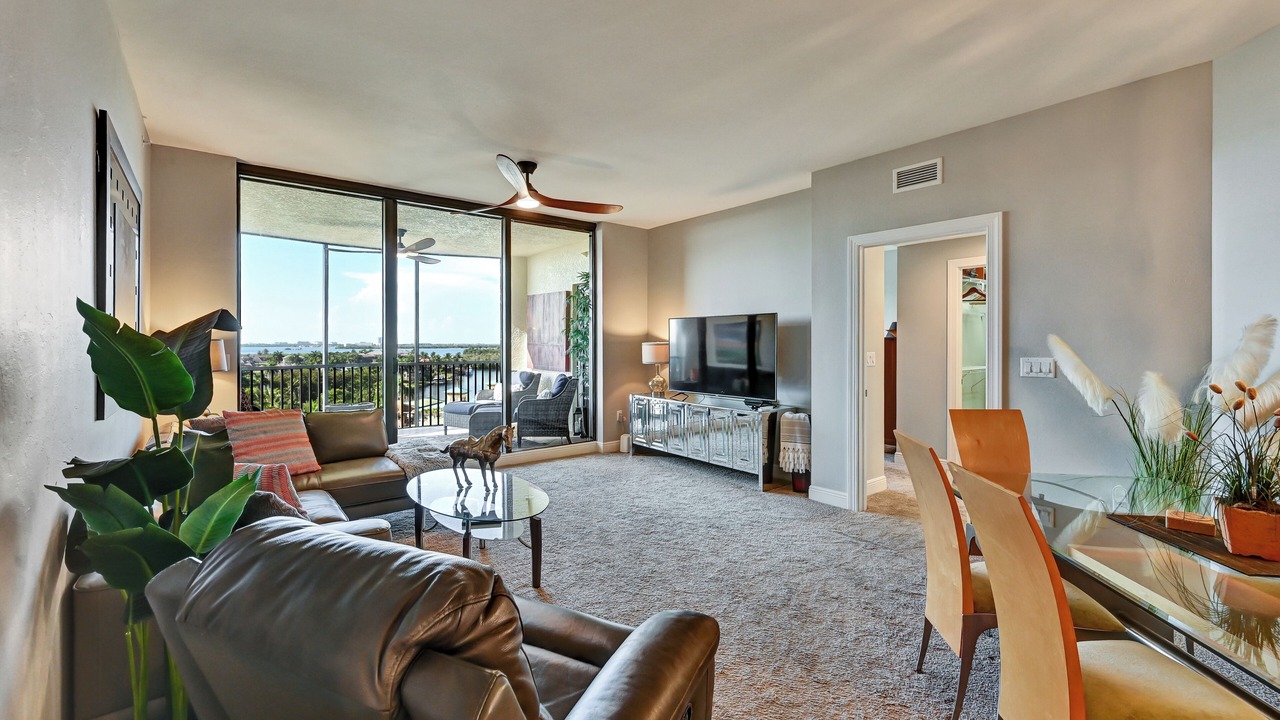 Photo of Livingroom in Cape Harbour