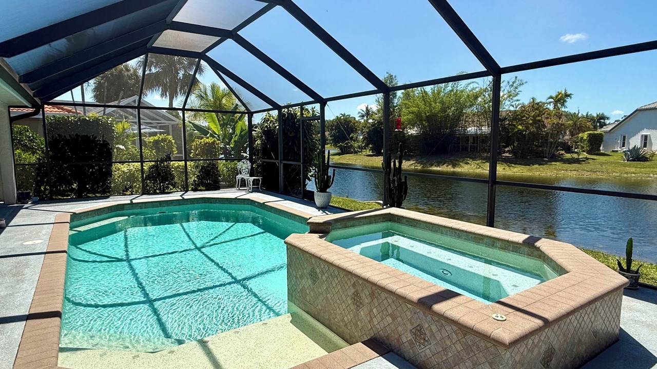 Photo of Outdoor in Crown Pointe
