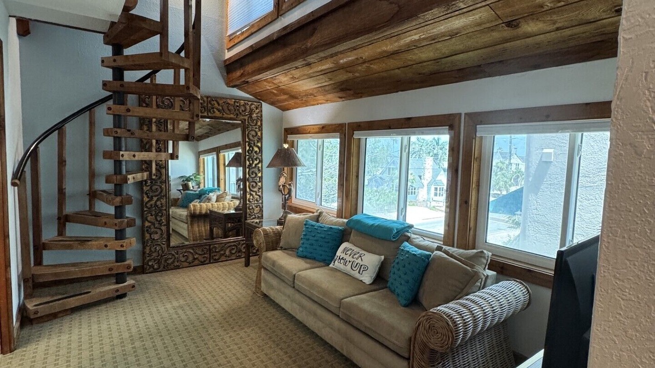 Photo of Livingroom in Sunset Beach