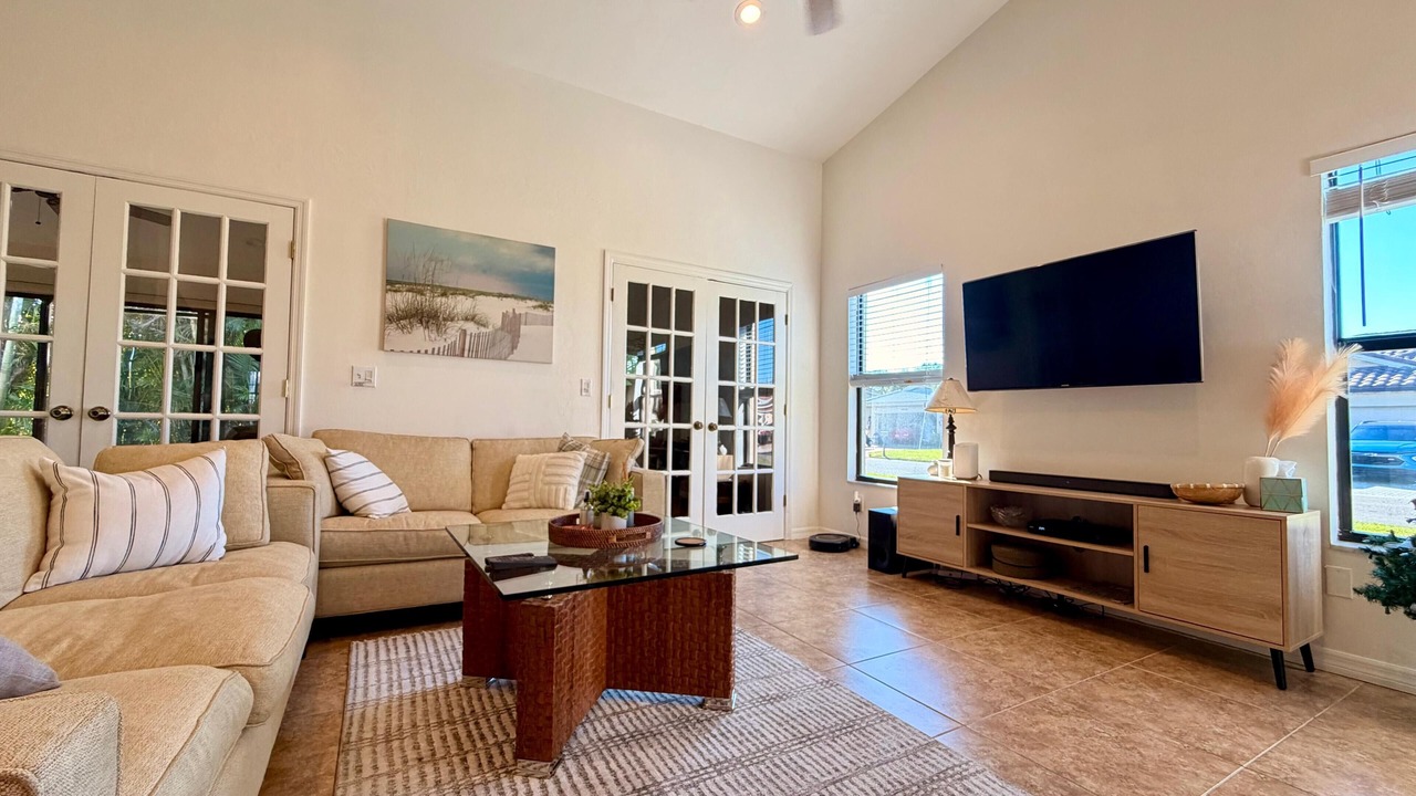 Photo of Livingroom in Bonita Springs